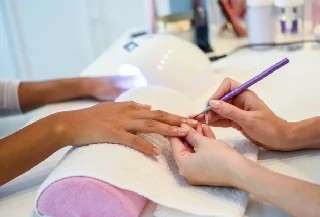 Curso de Alongamento de Unhas 