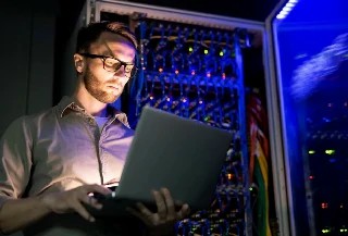 Curso gratuito de Aperfeiçoamento em Tecnologia da Informação