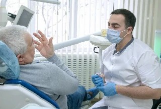 Curso gratuito de Básico em Implantologia