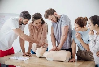 Curso gratuito de Noções de Primeiros Socorros